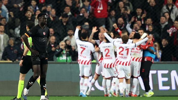 Galatasaray hangi sanatçılar gelsin diye düşünüyordu Nihat Kahveciden olay şampiyonluk sözleri: En büyük sıkıntı...