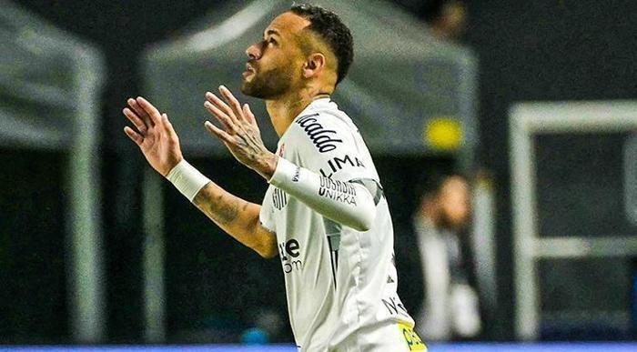 NEYMAR ÖZÜR DİLEDİ İDDİASI
