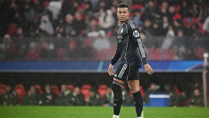 Real Madrid soyunma odasında Kylian Mbappe krizi Teknik ekipten, takım arkadaşlarına kadar herkesi karşısına aldı