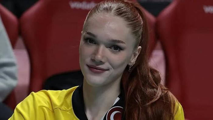 VakıfBankın Rus yıldızı Marina Markova ülkesini salladı Artık tahtında oturuyor ve bu hayranlık uyandırıcı