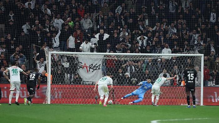 Eski hakem Beşiktaş-Konyaspor maçının kırılma anı için son noktayı koydu Penaltı yanlış karar