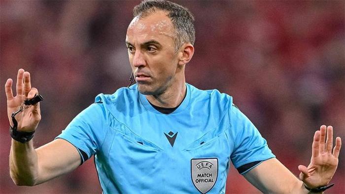 PSG, Bayerni Şampiyonlar Liginde saf dışı bıraktı Almanlar hakem Pinheiroyu bombaladı Son derece acı hatta skandal