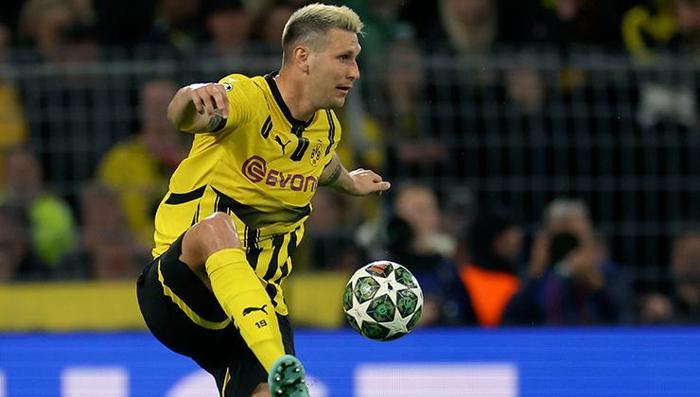 Yıldız futbolcudan bomba karar Henüz 30 yaşında futbolu bıraktı | Adı Fenerbahçe ile anılmıştı