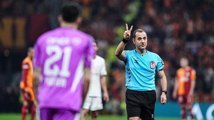 Deniz Çobandan Galatasaray - Antalyaspor maçı sonrası hakem yorumu Maçın önüne geçti