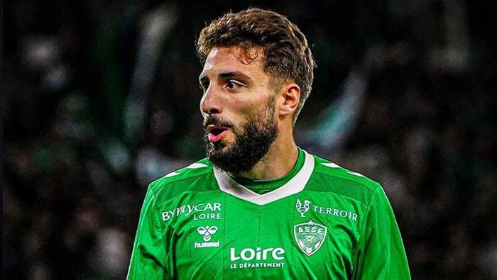 Serdal Adalıdan özel transfer Beşiktaşta harekat başladı...