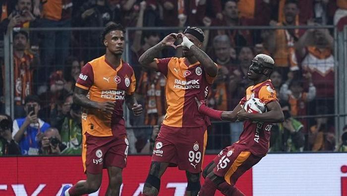 Usta yazarlardan Galatasarayın şampiyonluğuna çarpıcı yorum: Momentumu ele geçirdi