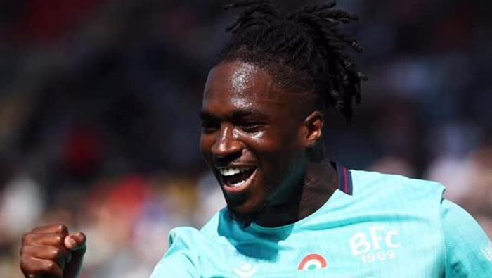 Galatasaray peşindeydi İngiliz devi araya girdi... Devasa teklif yolda