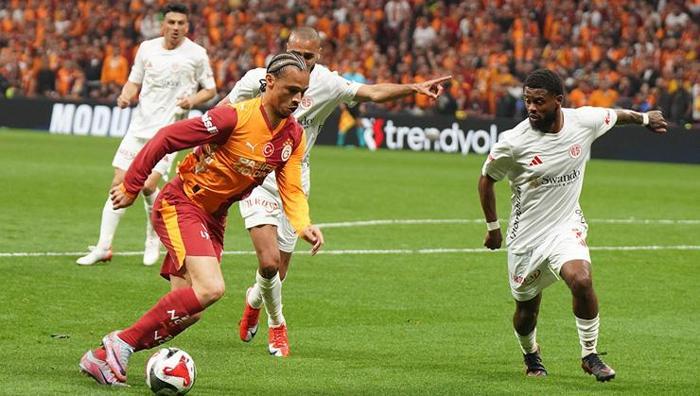 Okan Burukun Leroy Sane hamlesi Almanların dikkatinden kaçmadı Devre arasında oyundan alındı: Bunun sembolik bir anlamı var