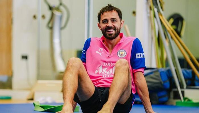 Galatasaraydan Bernardo Silvaya transfer telefonu İlkay Gündoğan devreye girdi: İşte yaşananlar...