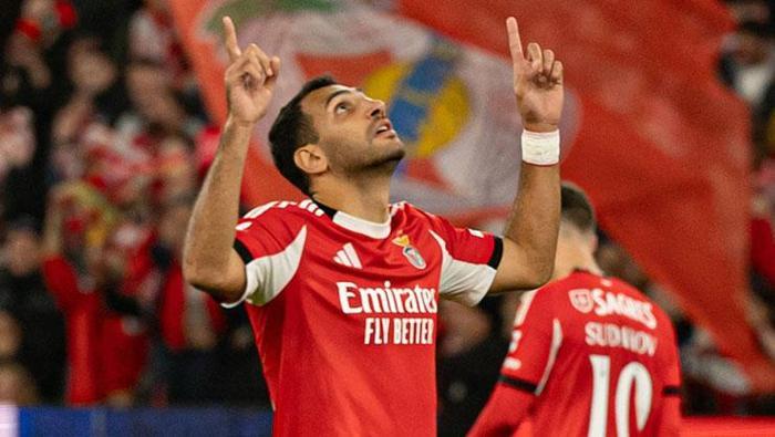 Fenerbahçede Aziz Yıldırımdan Jose Mourinhoya kötü sürpriz Herkesi şok edecek...