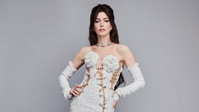 Anne Hathaway ile Leandro Trossard birlikte görüldü Eşinden ayrılmıştı...