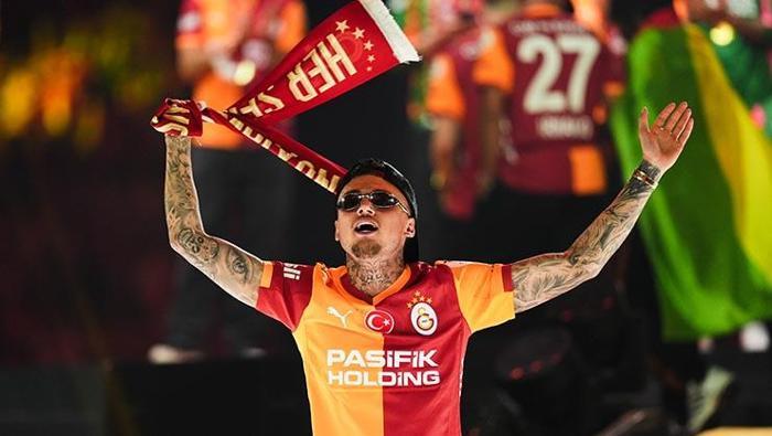 OSIMHEN İLE OYNAMAYI SEVİYORUM