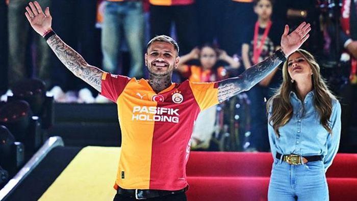 Galatasarayda Icardi düğümü çözüldü Arjantinli golcüden büyük ters köşe