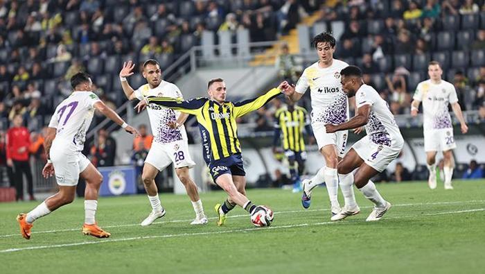 Fenerbahçe taraftarını sinirlendirdi, maç sonu Yapay zeka dedi Sosyal medyada gündem olan hareket