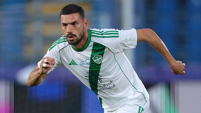 Milli futbolcu Merih Demiraldan anlamlı karar