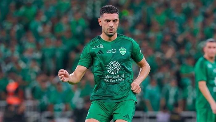 Milli futbolcu Merih Demiraldan anlamlı karar