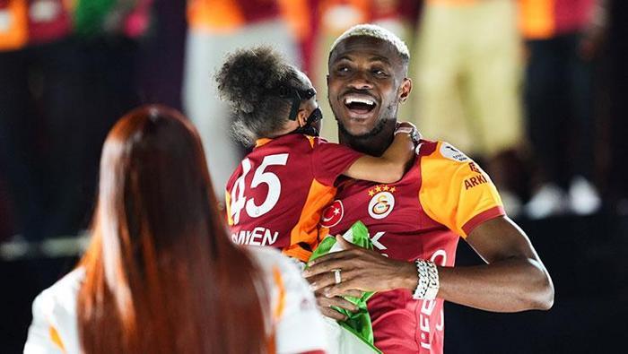 CHELSEA İSTİYOR