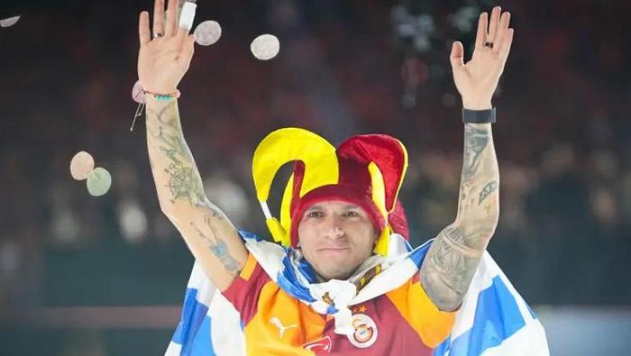 Torreira Galatasarayda kalacak mı Menajeri açıkladı Icardi detayı dikkat çekti