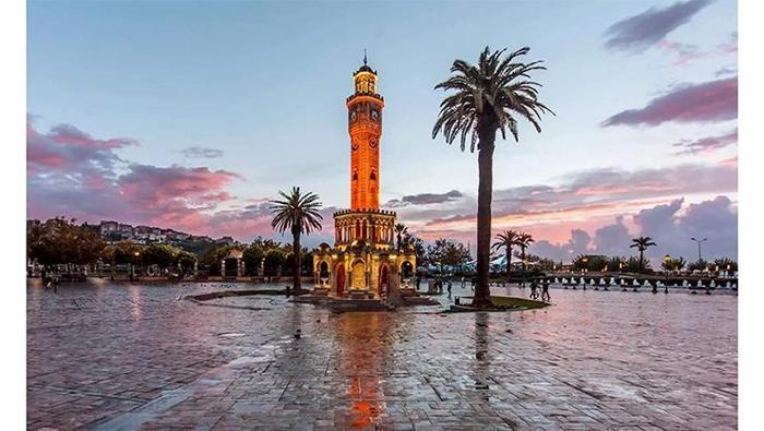 İzmir Bayram Namazı Saati 2026 | İzmirde Kurban Bayramı Namazı Saat Kaçta, Ne Zaman Kılınacak Diyanet Bayram Namazı Vakti