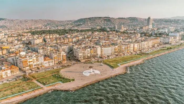 İzmir Bayram Namazı Saati 2026 | İzmirde Kurban Bayramı Namazı Saat Kaçta, Ne Zaman Kılınacak Diyanet Bayram Namazı Vakti