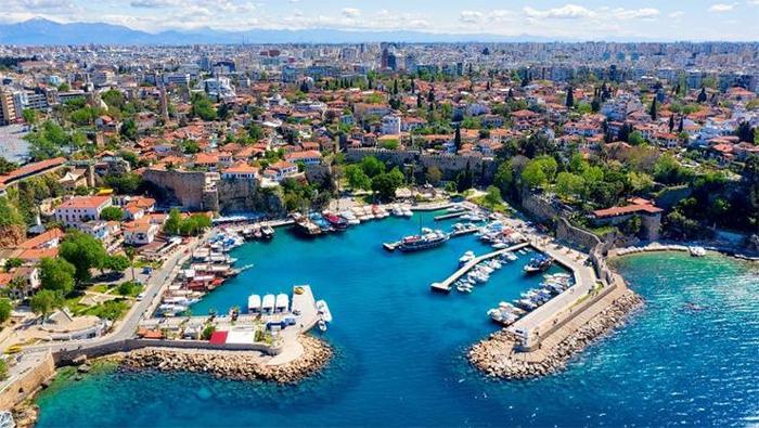 Antalya Bayram Namazı Saati 2026 | Antalyada Kurban Bayramı Namazı Saat Kaçta, Ne Zaman Kılınacak Diyanet Bayram Namazı Vakti