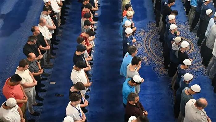 Antalya Bayram Namazı Saati 2026 | Antalyada Kurban Bayramı Namazı Saat Kaçta, Ne Zaman Kılınacak Diyanet Bayram Namazı Vakti