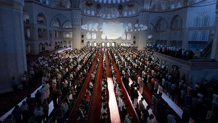 Bursa Bayram Namazı Saati 2026 | Bursada Kurban Bayramı Namazı Saat Kaçta, Ne Zaman Kılınacak Diyanet Bayram Namazı Vakti