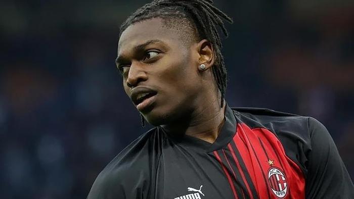 Fenerbahçede Vlahovic ve Leao sesleri Hakan Safi ve Aziz Yıldırıma müjde...
