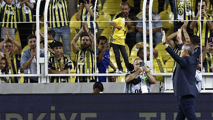 İsmail Kartaldan Hakan Safi ve Aziz Yıldırım sözleri Fenerbahçede sıcak saatler...
