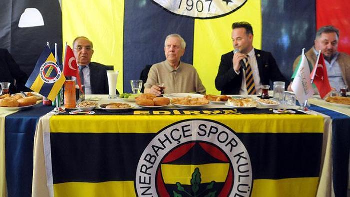 'Gerekirse soyunma odasına girerim!' Aziz Yıldırım'dan teknik yönetici açıklaması 3 6a19e3c9783c4d727fde04d3