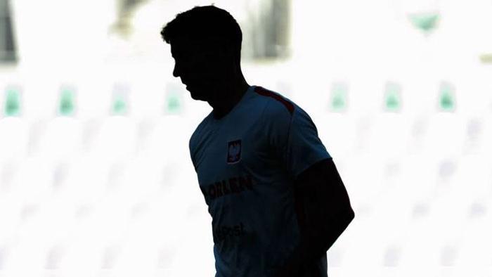 EŞİ TRANSFER AÇIKLADI Robert Lewandowskide flaş gelişme