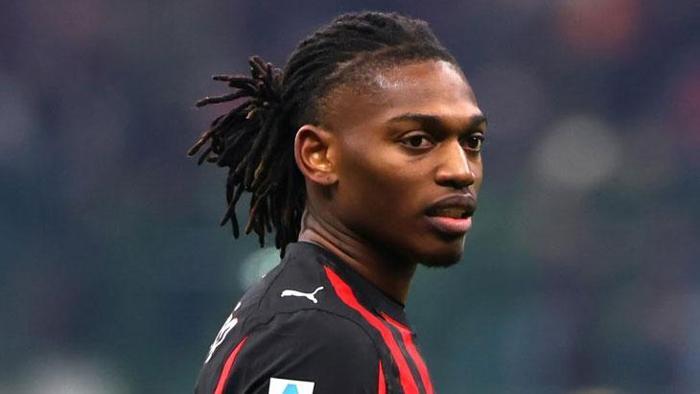 MANCHESTER UNITED İLGİLENİYOR