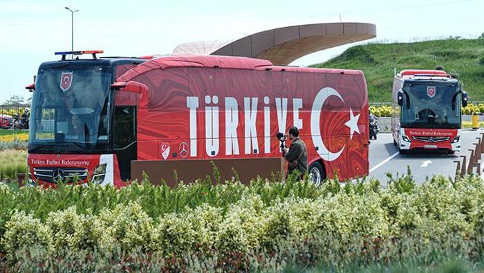A Milli Takımın ABDye uğurlanması, dünyayı ağzı açık bıraktı Türkler geri dönüyor, heyecan verici