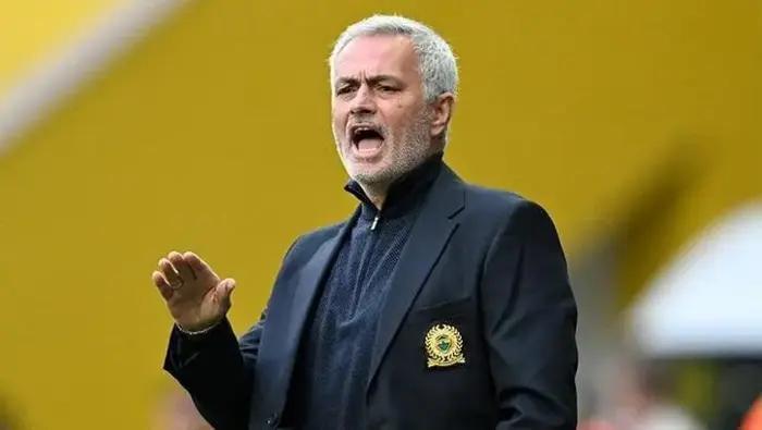 MOURINHO NEDEN CEZA ALMIŞTI