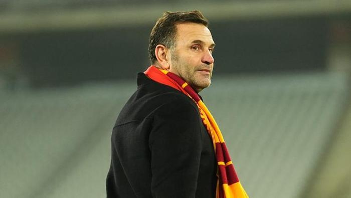 Galatasaray iki milli yıldızın peşinde Görüşmeler resmen başladı