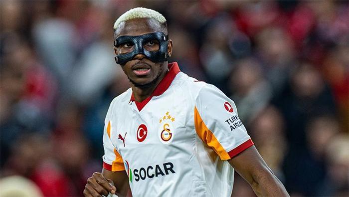 Real Madridin gizemli transferi Osimhen mi Florentino Perez ser verip, sır vermedi ama yakayı ele verdi