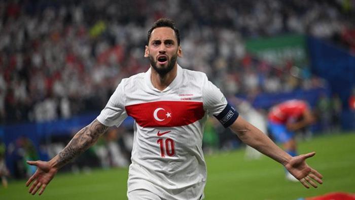 HAKAN SORUYU YANITSIZ BIRAKTI