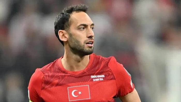 Interden Hakan Safiye Hakan Çalhanoğlu cevabı Piero Ausiliodan transfer açıklaması geldi