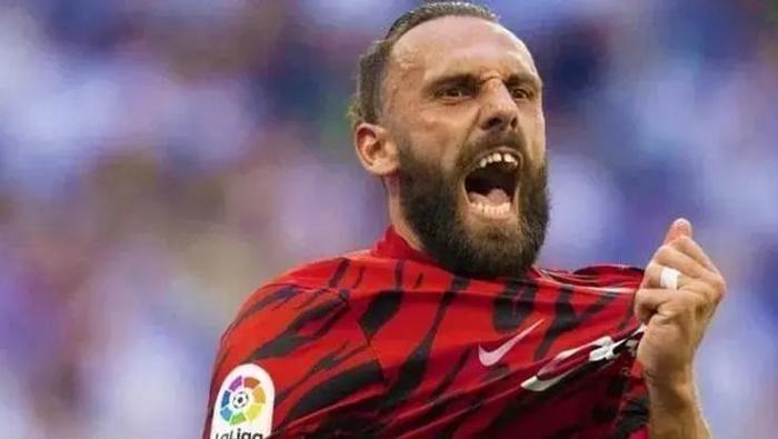Anlaşma sağlandı İşte Fenerbahçe Başkanı Aziz Yıldırım’ın ilk transferi