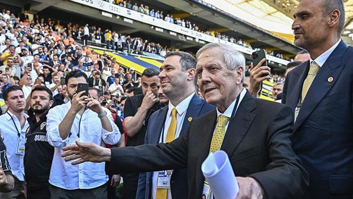 Fenerbahçede dev operasyon başladı Aziz Yıldırım transferde gaza bastı
