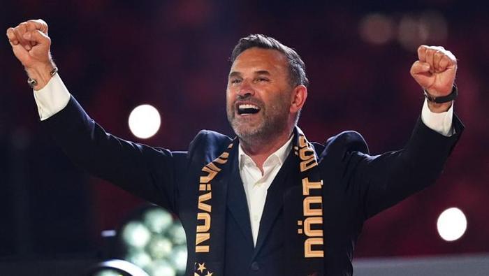 Galatasarayda Osimhenin alternatifi bulundu Portekizliler duyurdu