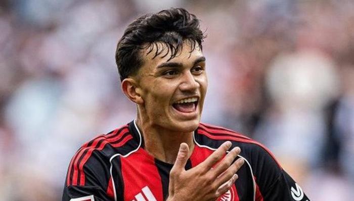 Galatasaraya kötü haber Frankfurt Can Uzun kararını verdi