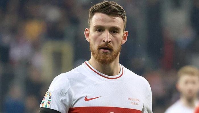 Beşiktaşın transfer hedefi 3 milli yıldız Önder Özen temaslara başladı