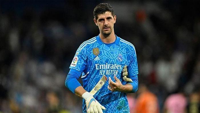 23 - Thibaut Courtois