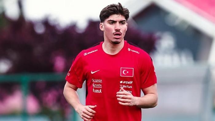 Süper Lig devinden Yusuf Akçiçek bombası Al Hilalle temaslar başladı