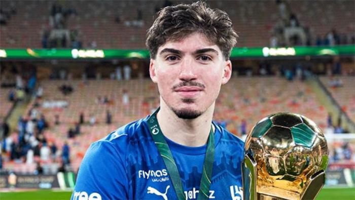 Süper Lig devinden Yusuf Akçiçek bombası Al Hilalle temaslar başladı