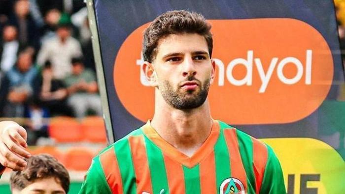 Fenerbahçeden 3 transfer birden 40 milyon euroluk paket hazır...