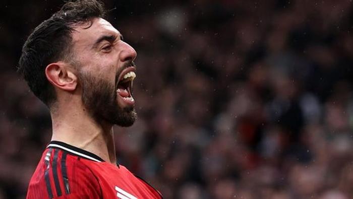 Galatasarayda Bruno Fernandes bombası patlıyor Yeşil ışık yaktı