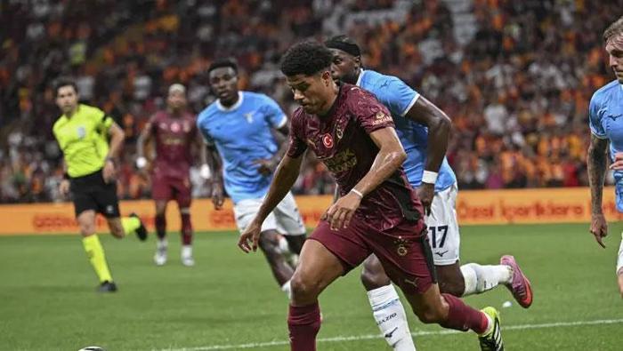 Galatasarayın yıldızının talipleri bitmiyor İtalyanlar duyurdu