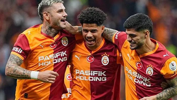 Galatasarayın yıldızının talipleri bitmiyor İtalyanlar duyurdu